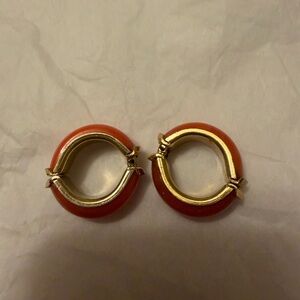 Vintage Coral Lucite & Gold-Tone Hinged Hoop Earrings